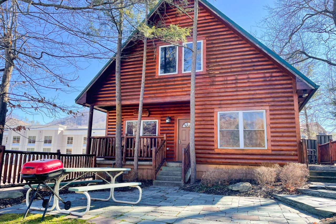 Black Bear Hideaway Cabin Villa Gatlinburg Eksteriør billede